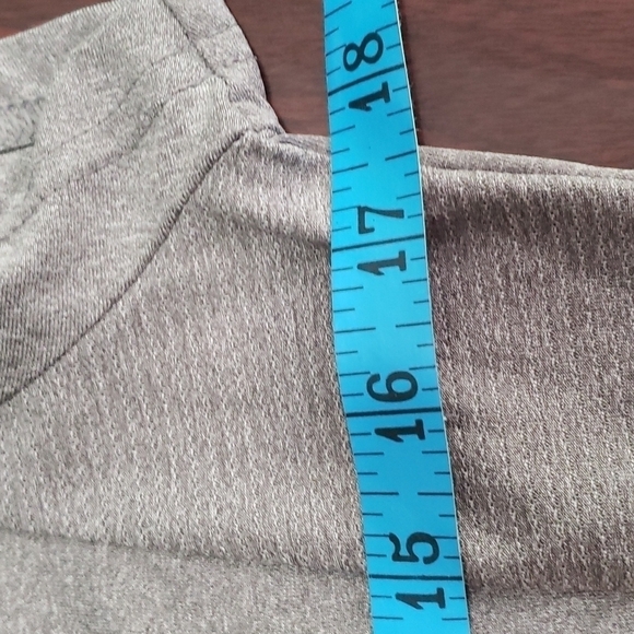 Fila Short Sleeve V Neck Wicking Fitted Tee M VGUC - Picture 7 of 12